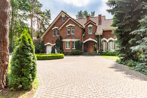 Best Brick Driveway Pavers  in Elwood, KS