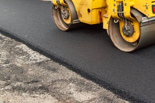 Best Professional Driveway Pavers  in Elwood, KS