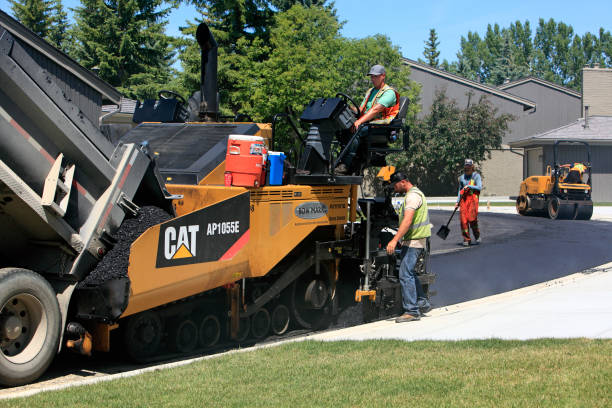 Best Affordable Driveway Pavers  in Elwood, KS